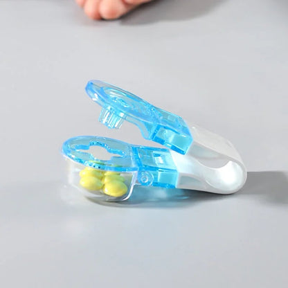 💊Portable Pill Taker Household Gadgets