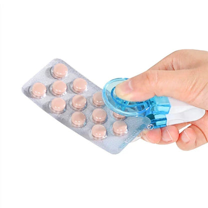 💊Portable Pill Taker Household Gadgets